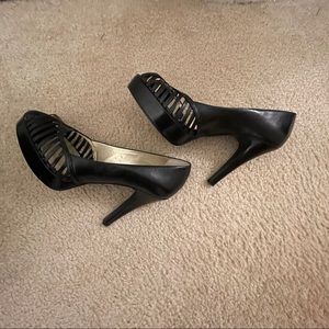 Jessica Simpson 7B black heels NWOT